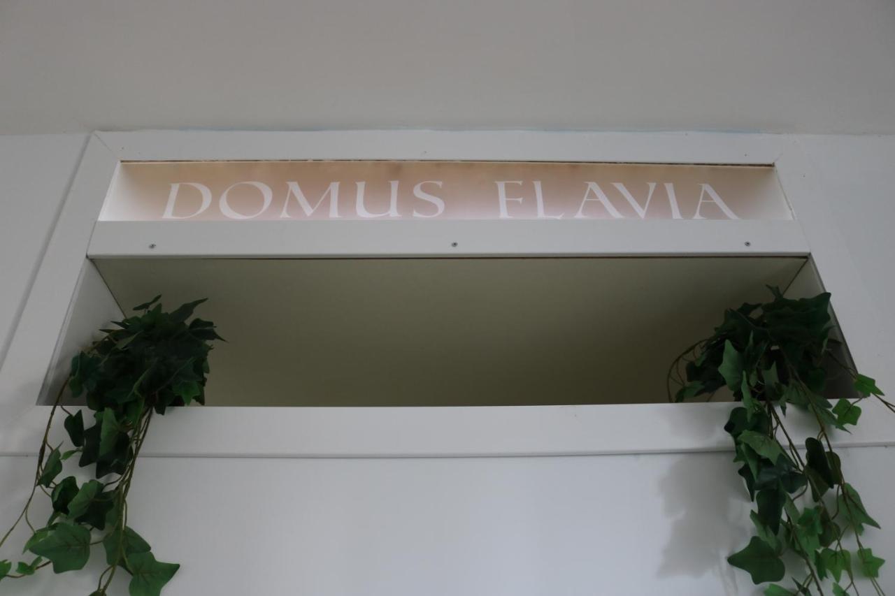 Вилла Domus Flavia Поццуоли Экстерьер фото